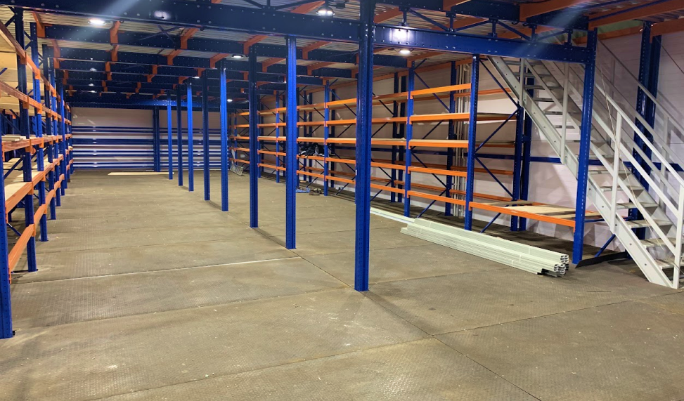 Строительство самонесущего склада на мезонине