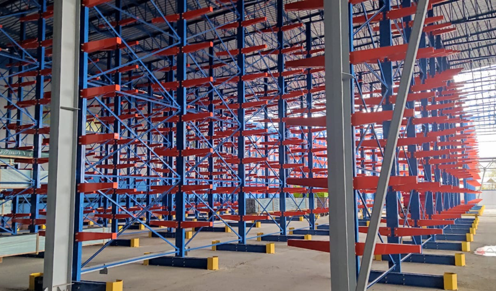 Монтаж снс склада на консольных стеллажах