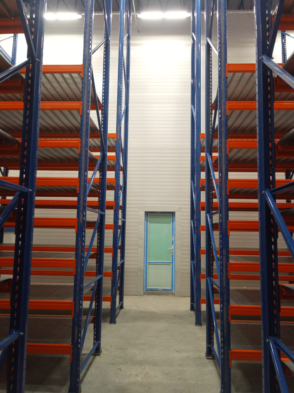 Обустройство снс склада, дверные проёмы