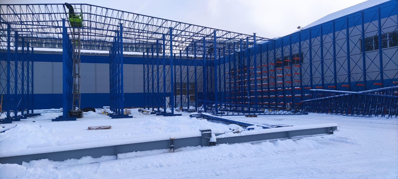 Строительство самонесущего склада на консольных стеллажах