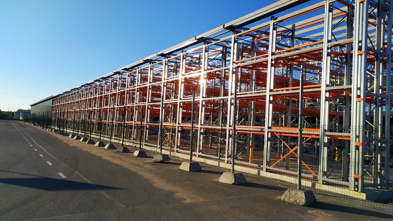 Обшивка профлистом самонесущего склада