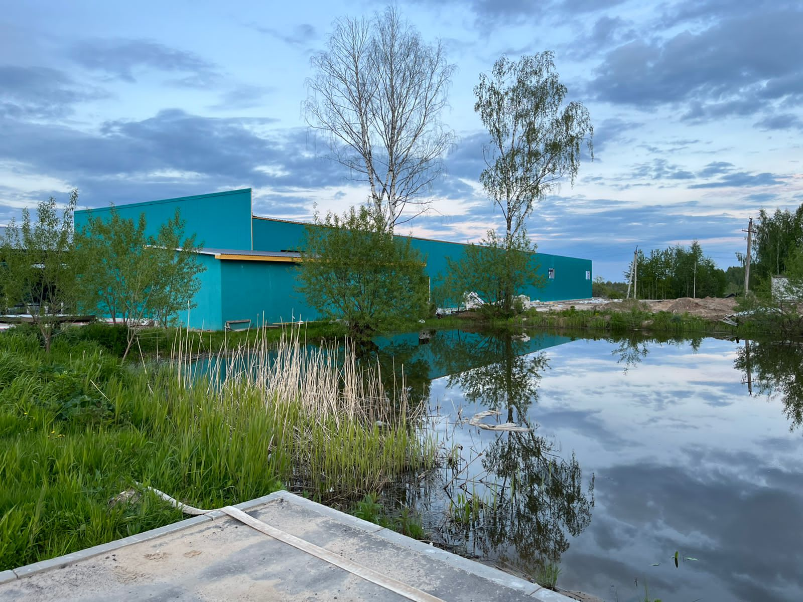 Самонесущий склад на набивных стеллажах