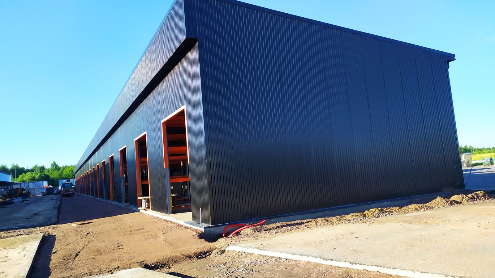 Выполнение работ по устройству зон погурзки-разгрузки на снс складее