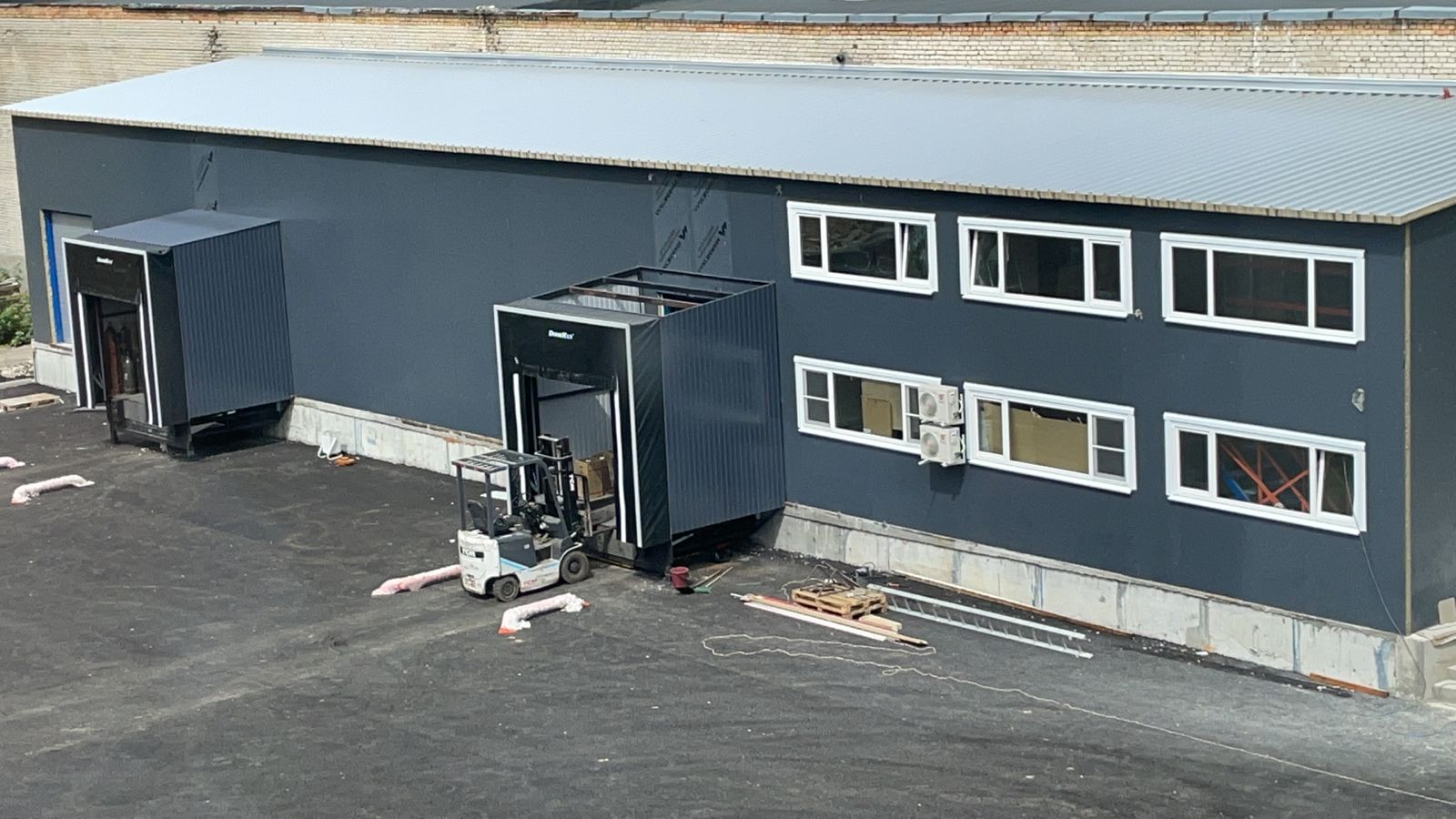 Самонесущий склад на металлоконструкциях