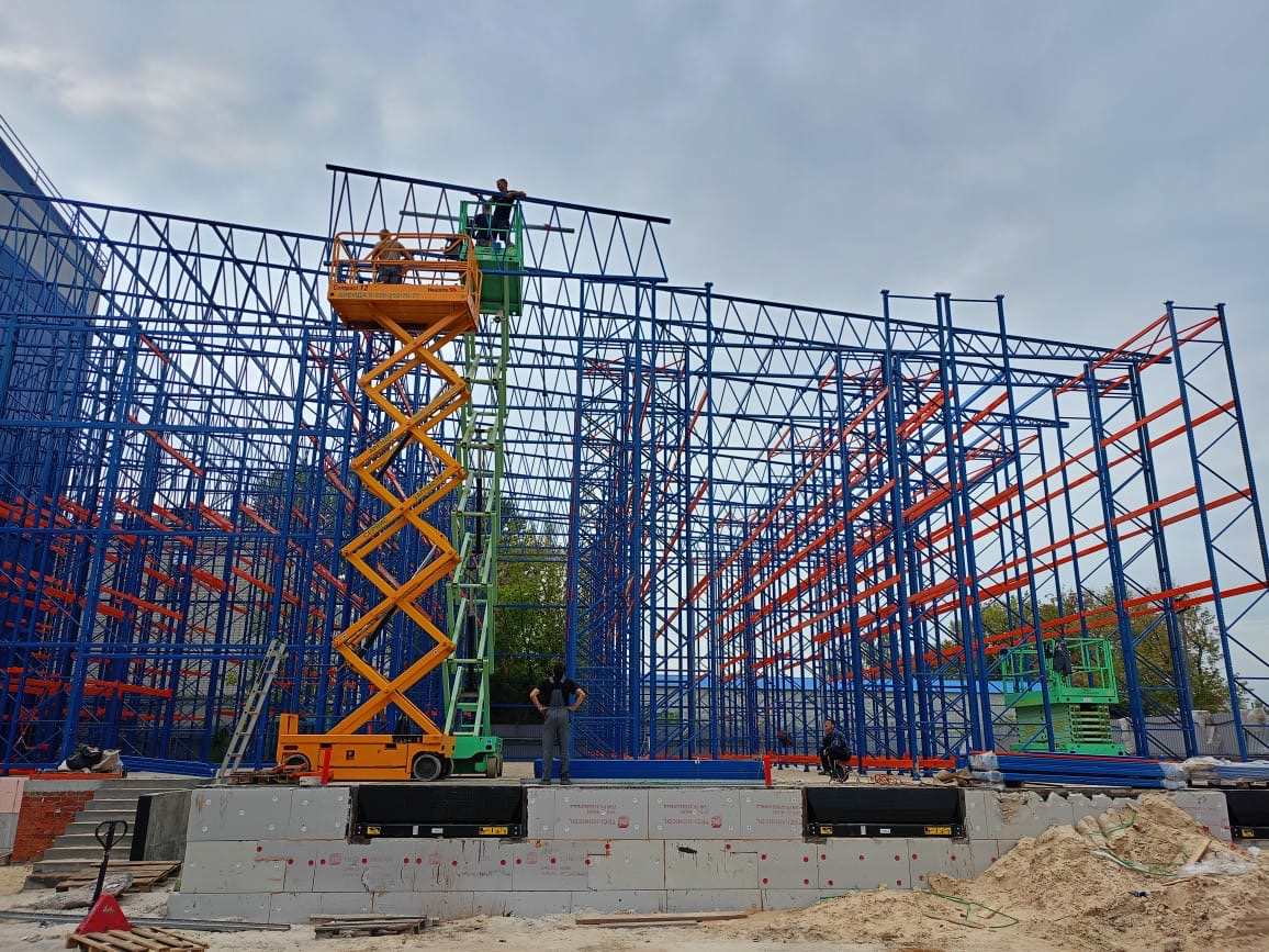 Строительство самонесущих складов и ангаров